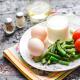 “Lush” omlete cepeškrāsnī: recepte ar pienu un šampinjoniem