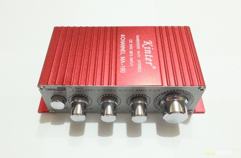 Transistor VLF dengan distorsi dinamik rendah (20 watt)