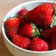 क्या स्ट्रॉबेरी को स्तनपान करना संभव है